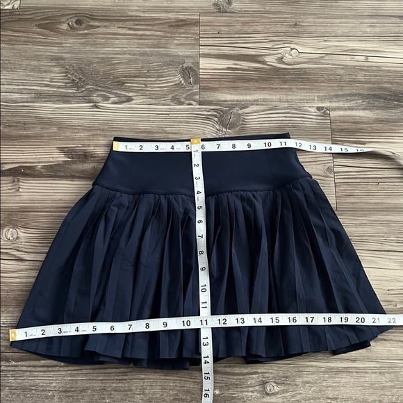 Alo Yoga Grand Slam Tennis Skirt Navy Blue - Picture 12 of 13